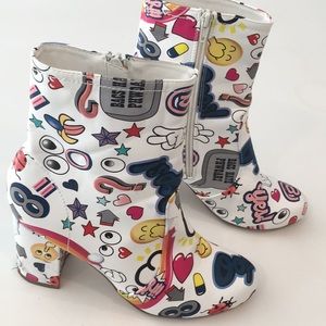 Cosmic Rock Boots ‼️‼️‼️